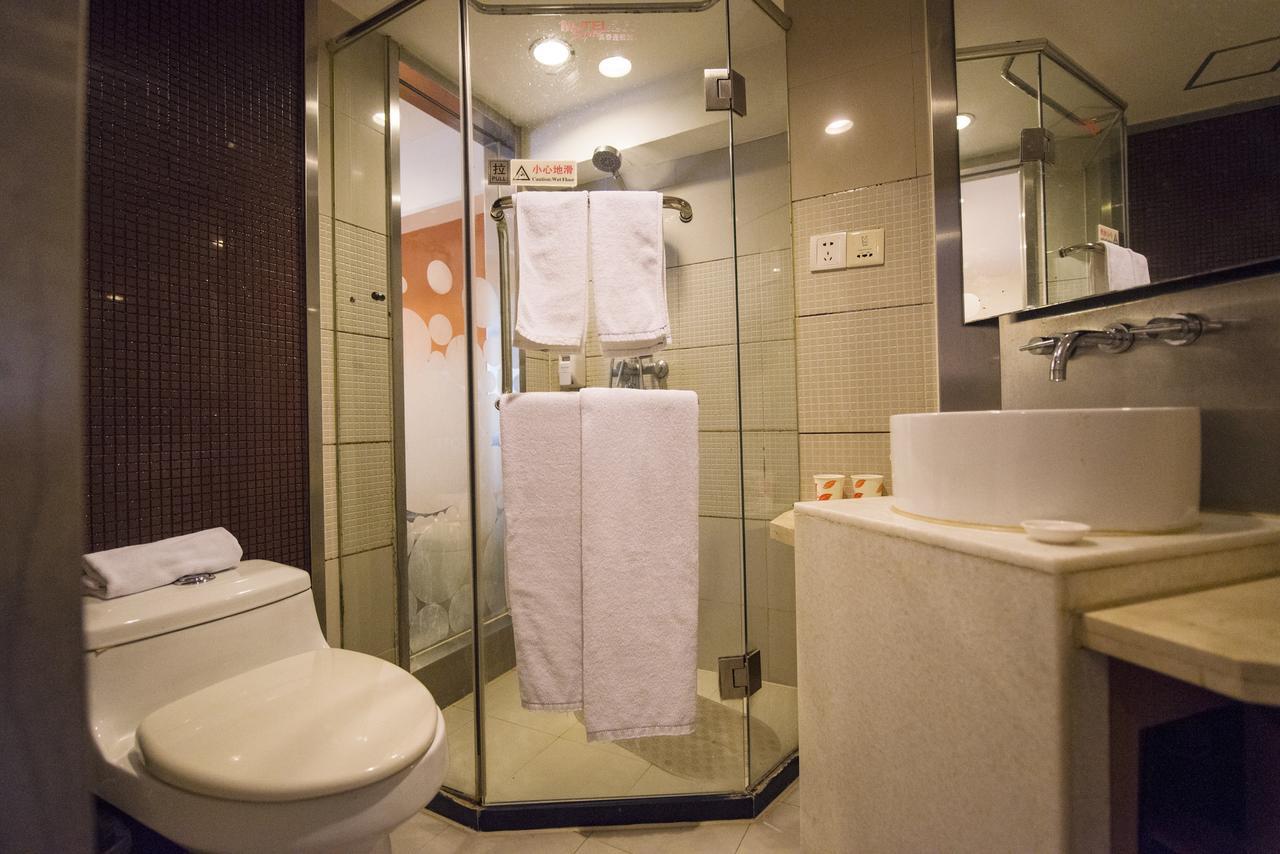 Motel Shanghai Pudong Avenue Yangpu Bridge Extérieur photo